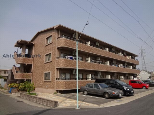 物件外観写真5　(駐車場)