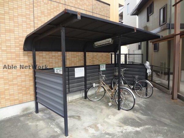 駐輪場(駐輪場)