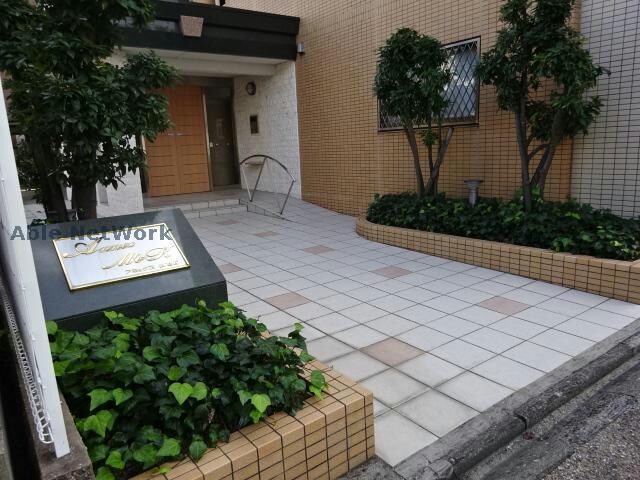 物件外観写真3　(エントランス)