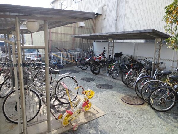 駐輪場