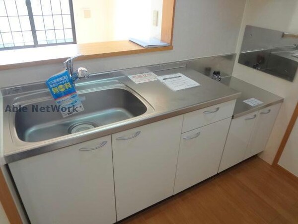 キッチン(反転タイプ)