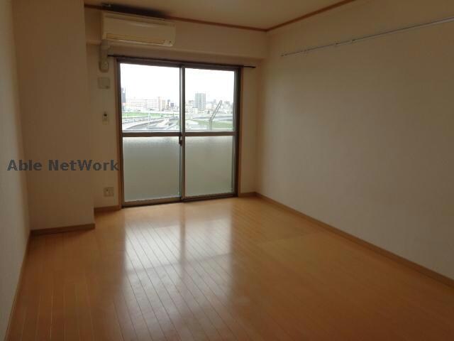 居室(同型モデル)