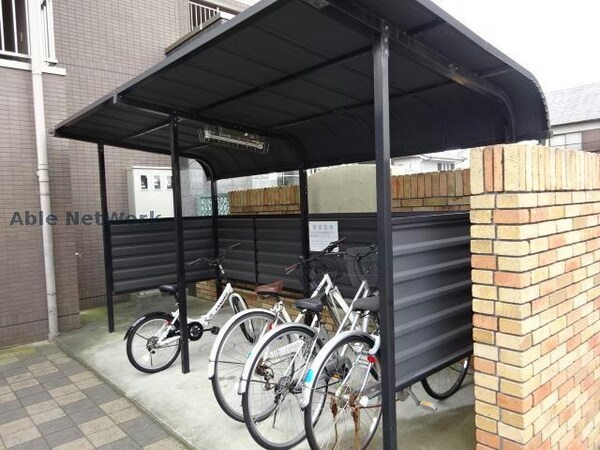 駐輪場(駐輪場)
