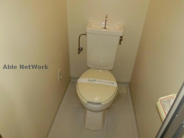 トイレ(同型モデル)