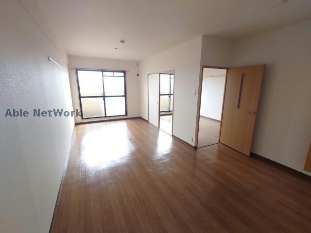 リビングダイニング