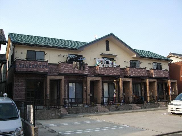 物件外観写真2　(駐車場)