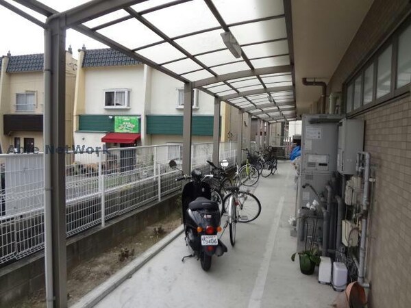 駐輪場(駐輪場)