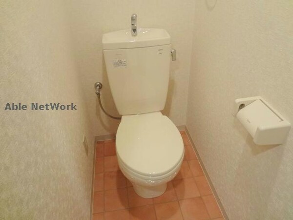 トイレ(同型モデル)