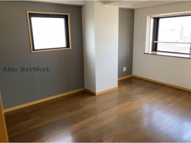 物件内観写真19　(洋室（北）6帖)