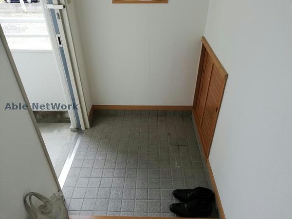 玄関回り(同型モデル)