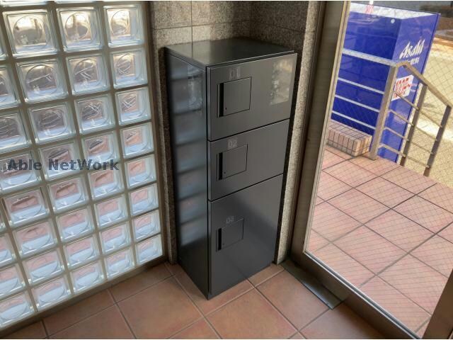 物件外観写真7　(宅配ボックス)