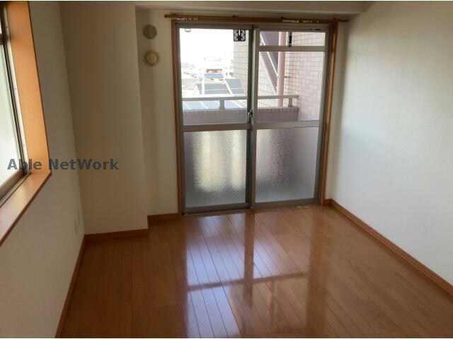 物件内観写真27　(洋室6帖)