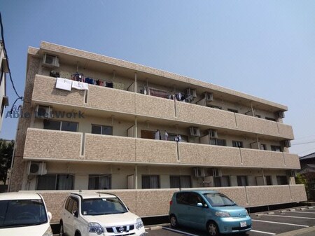 アヴニール（稲口町）外観写真