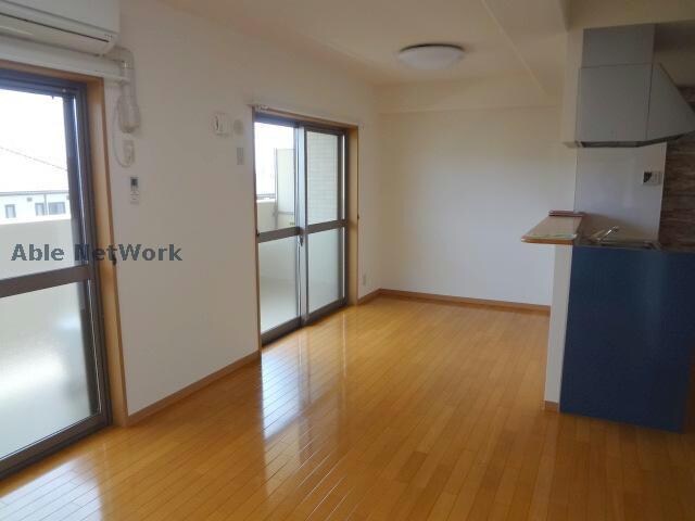 物件内観写真9　(同型モデル)