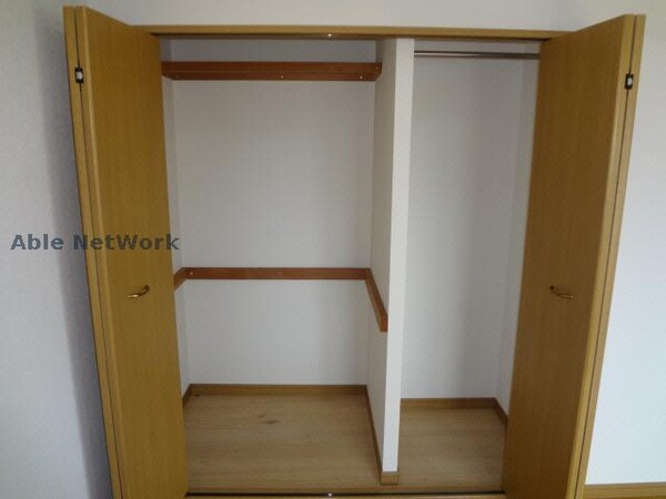 収納(同型モデル)