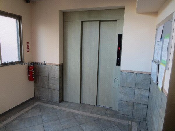 建物設備(エレベーター)