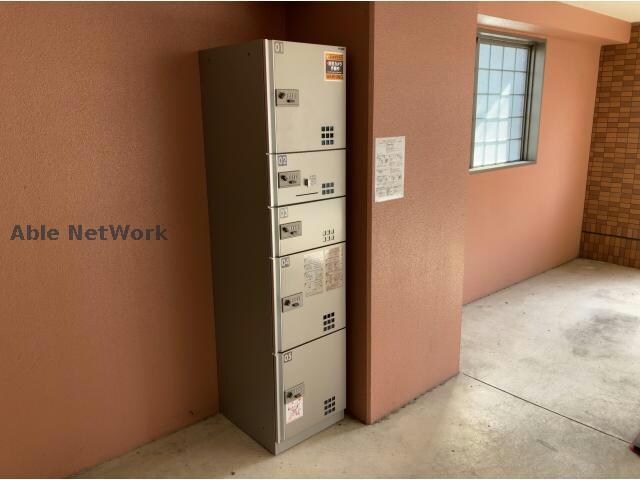 物件外観写真7　(宅配ボックス)