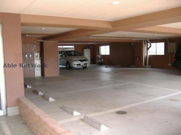 駐車場(駐車場)