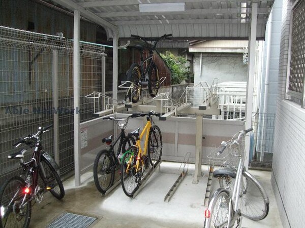 駐輪場(駐輪場)