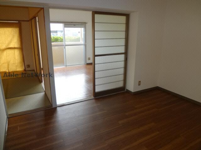 物件内観写真8　(同型モデル)