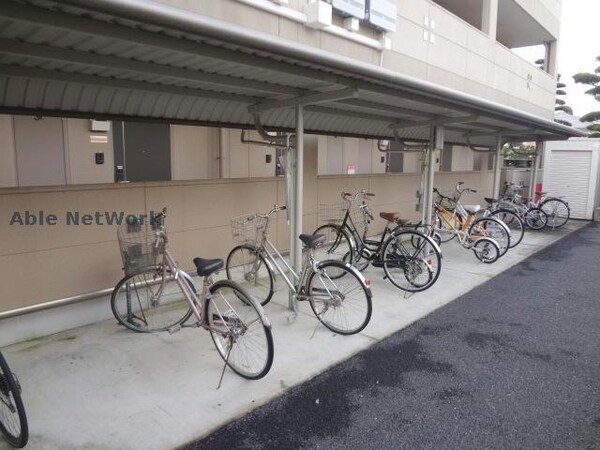 駐輪場(駐輪場)