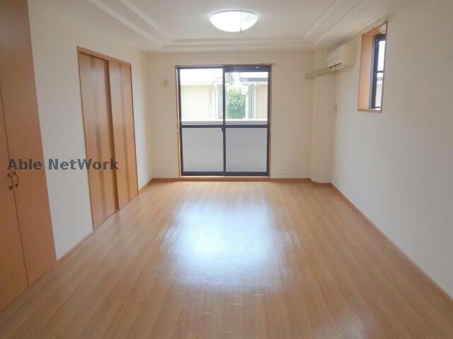 物件内観写真5　(同型モデル)