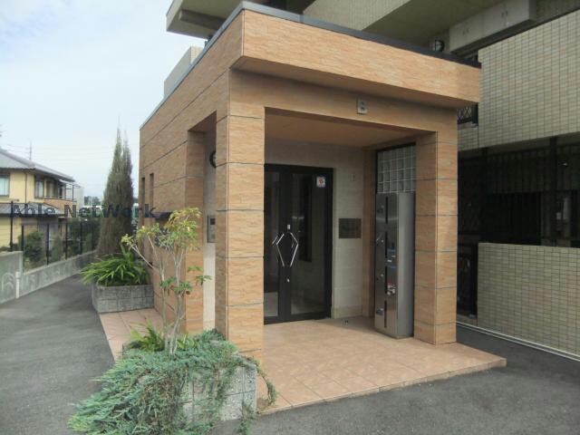 物件外観写真2　(エントランス)