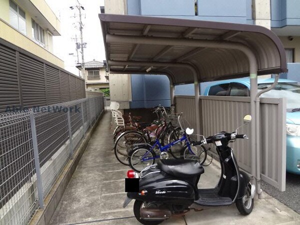 駐輪場(Ｂ棟　駐輪場)