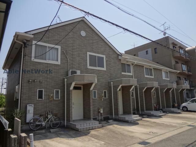 物件外観写真2　(駐車場)