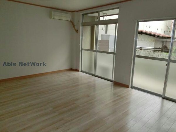 リビングダイニング