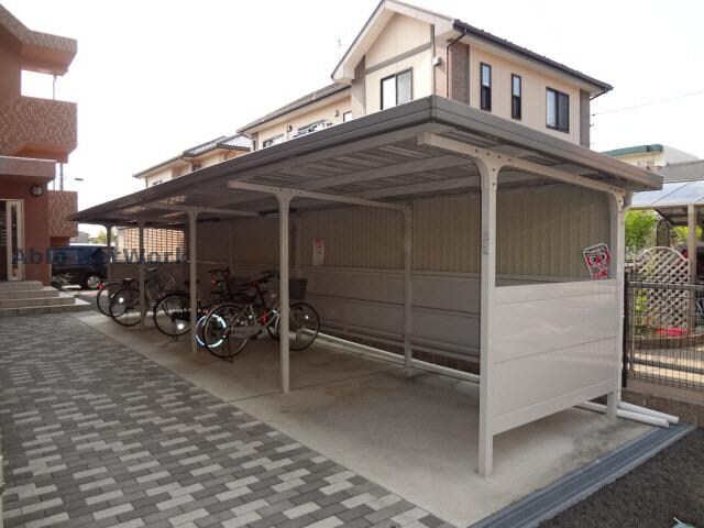 駐輪場(駐輪場)