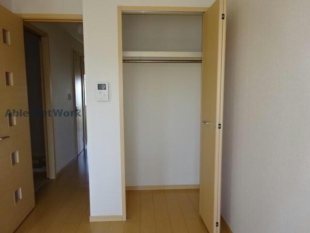 収納(同型モデル)