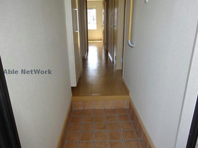 玄関回り(同型モデル)