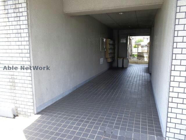 物件外観写真3　(エントランス)