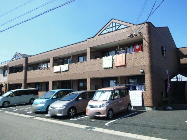 物件外観写真2　(駐車場)