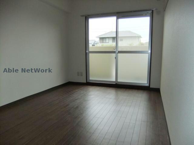 居室(同型モデル)