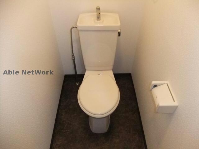 トイレ(同型モデル)