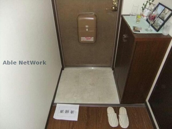 玄関回り(同型モデル)