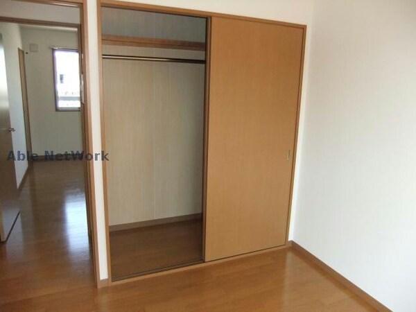 収納(同型モデル)