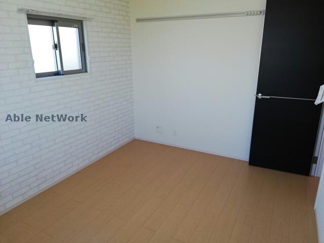 物件内観写真11　(洋室6帖／同型モデル)