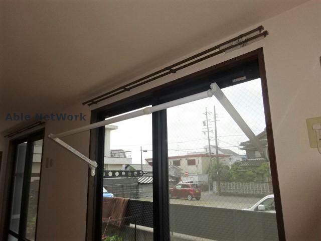 物件内観写真20　(室内物干し)