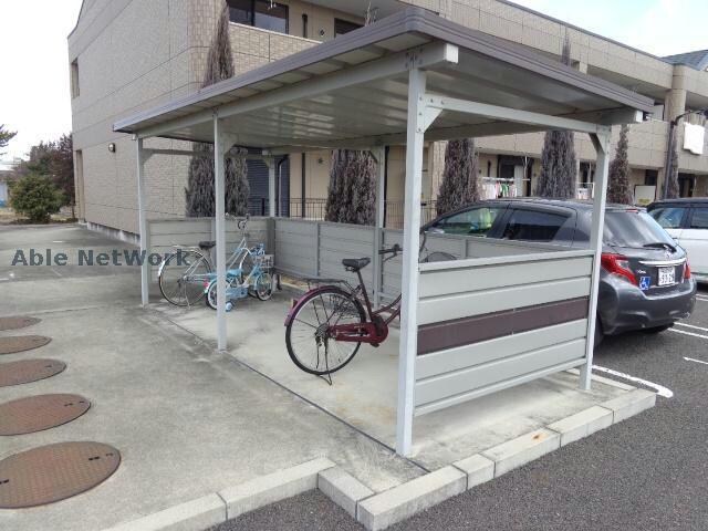 物件外観写真3　(駐輪場)