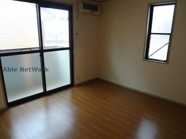 物件内観写真4　(同型モデル)