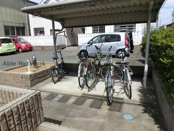 駐輪場(駐輪場)