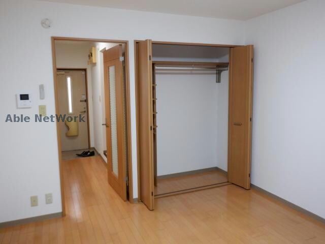 物件内観写真4　(同型モデル)