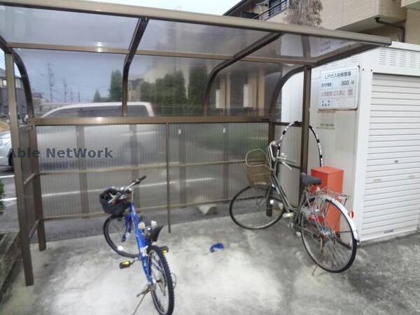 駐輪場
