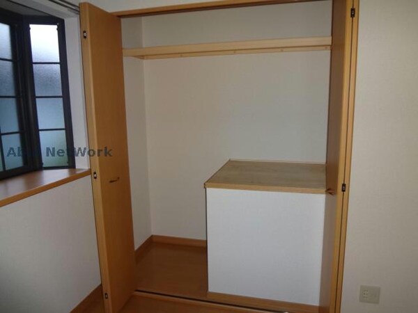収納(同型モデル)