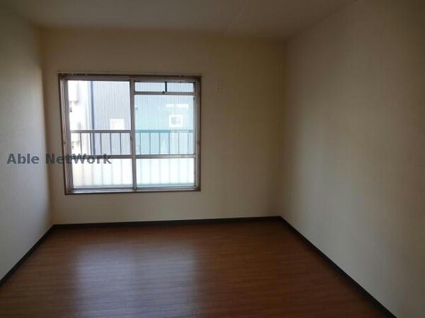 居室(同型モデル)