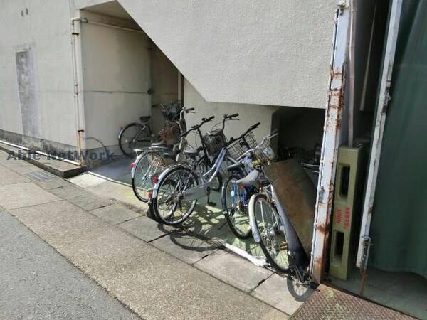 駐輪場(自転車置き場)