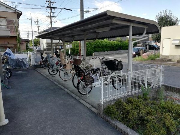 駐輪場(Ⅰ)